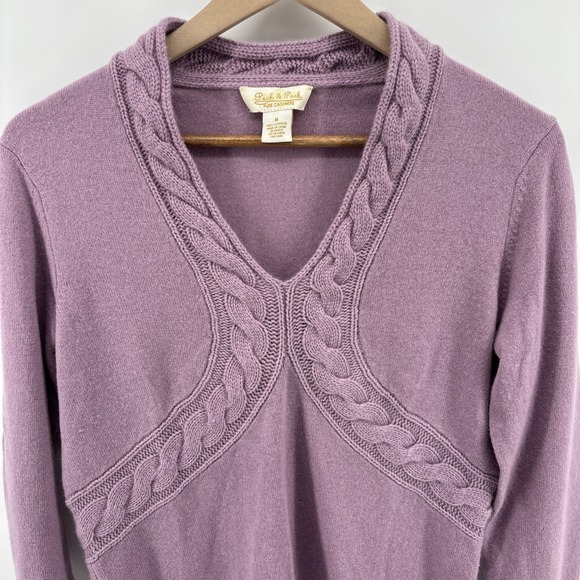 Peck & Peck 100% Cashmere V- Neck Sweater Womens Medium Lilac Fitted Cable Knit - Picture 3 of 9